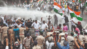 Congress ups ante against CEC, stages protests across India