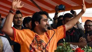 Congress leader summoned by police for ‘burning’ Bageshwar Baba’s photo over Durga Puja remark