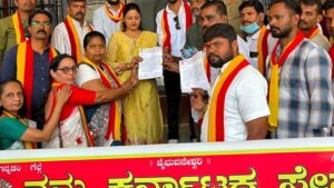 Protesters seek dust-, pothole-free Hubballi