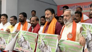 Minister calls for eco-friendly clay Ganesh idols ahead of festival