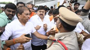 Farmers facing severe hardship due to water shortage, says BJP chief Ramchander Rao