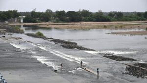 Cauvery water dispute: In SC, Tamil Nadu claims 20 TMC deficit as Karnataka says many districts face drought