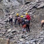 Man killed by falling boulders near Cheerbasa Helipad as Kedarnath Yatra suspended temporarily