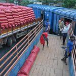 Centre releases more onion from buffer to ease prices