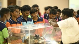 Creative minds exhibit engineering skills at graVITas’ 26 at VIT