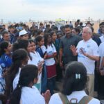 Governor Arlekar takes part in beach-cleaning activity on Marina