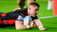 Warrington edge past Leeds to reach Grand Final